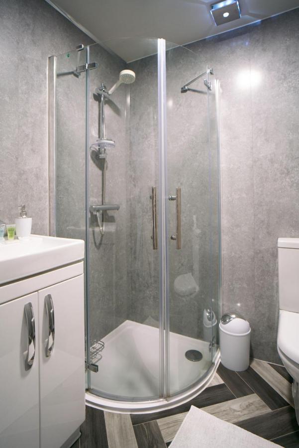 Meadow Apartment Dumbarton Esterno foto